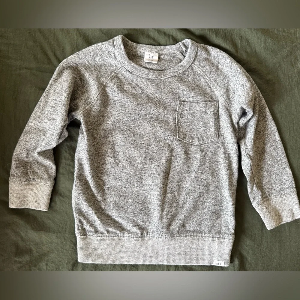 GAP Heather Gray Knit Sweater